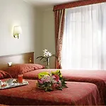 Vitti Hotel 2*