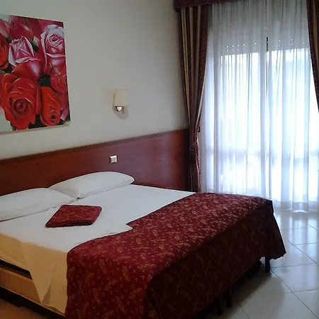 Vitti Hotel 2*