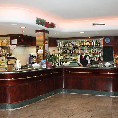 Vitti Hotel