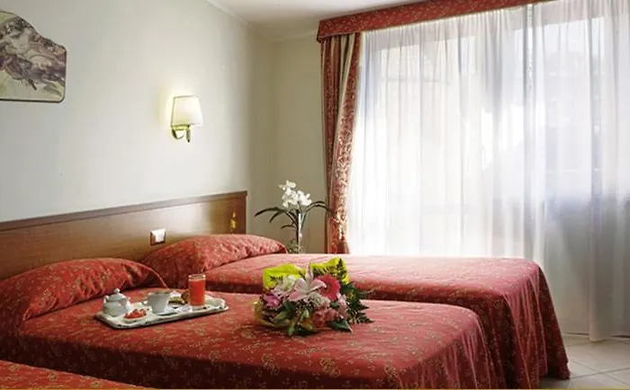 Vitti Hotel 2*